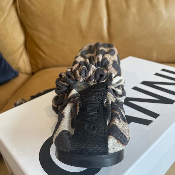Ganni Leopard Print Flats - Picture 7 of 7